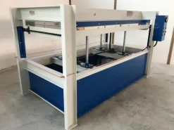 PS782 - 1051 Pressa marca Aerre