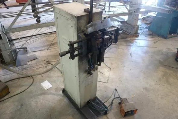13#4305 Puntatrici e saldatrici Cea