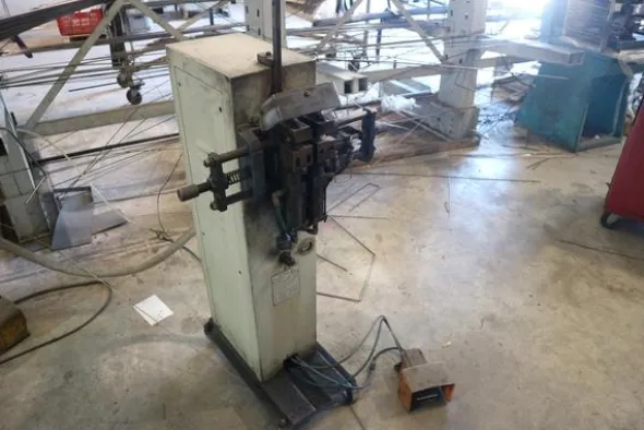 13#4305 Puntatrici e saldatrici Cea