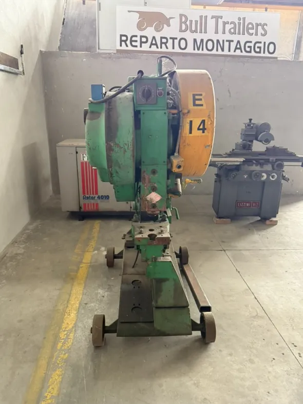 Punzonatrice-cesoia combinata OMERA MULTIMATIC 70S