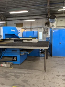 Punzonatrice laser FINN-POWER LP6