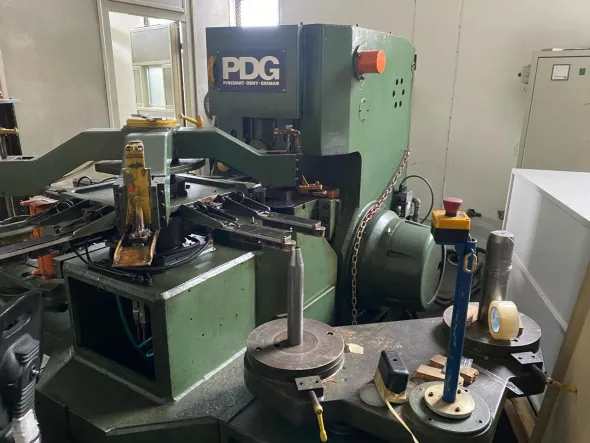 Punzonatrice PDG PEA 7-600