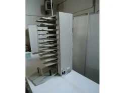 Raccoglitrice Uchida a 10 stazioni