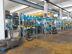 Ramo d'azienda dedita a produzione stampi per iniezione