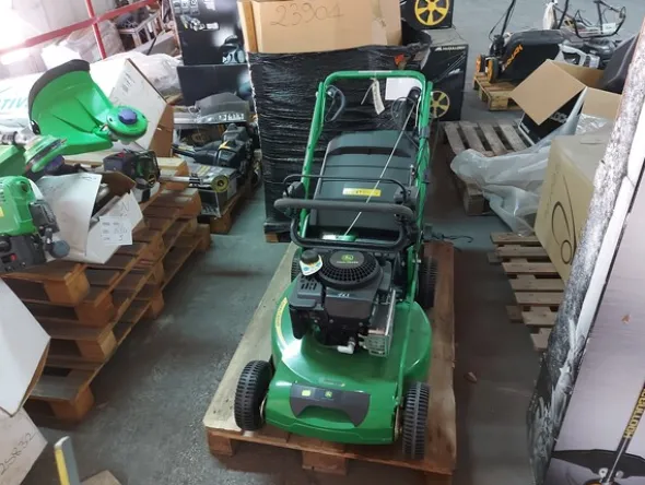 163#7892 Rasaerba John Deere