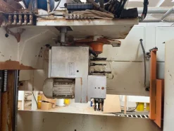 R37-04-1643Centro di lavoro SCM Windor 60