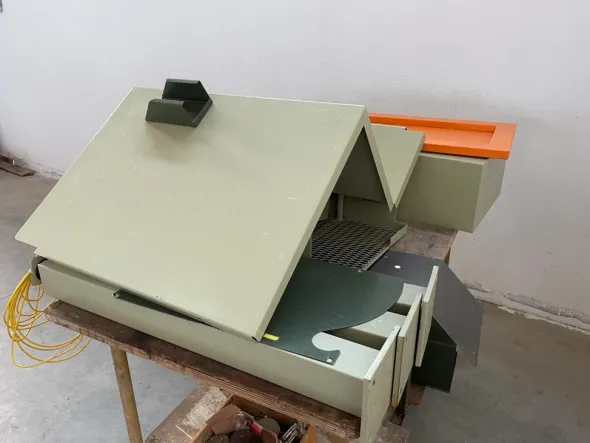 RE749 - 989 Centro di lavoro Method D