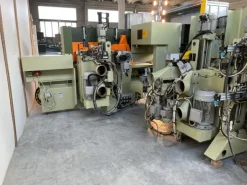 RE749 - 989 Centro di lavoro Method D