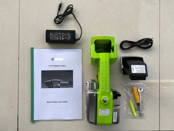 27#4978 Reggiatrici manuali a batteria 3 pz.