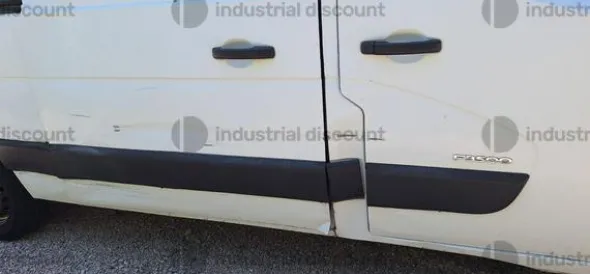1#9332 Renault Master