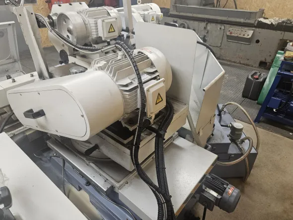 Rettificatrice universale BERNARDO URS 1000 N
