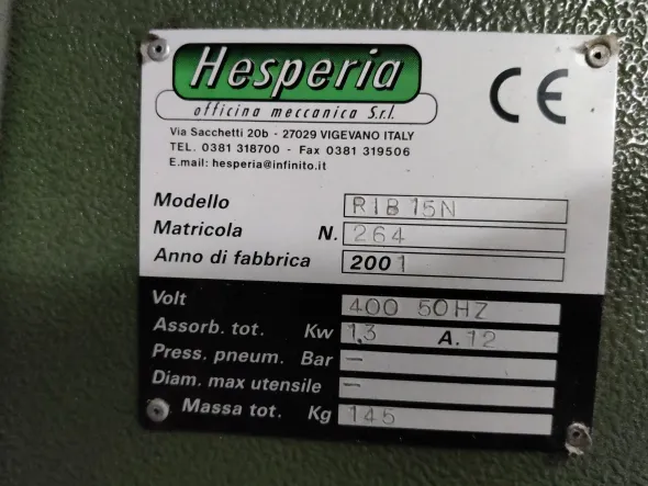 Ribattitrice Hesperia RIB15N con cabina afonica