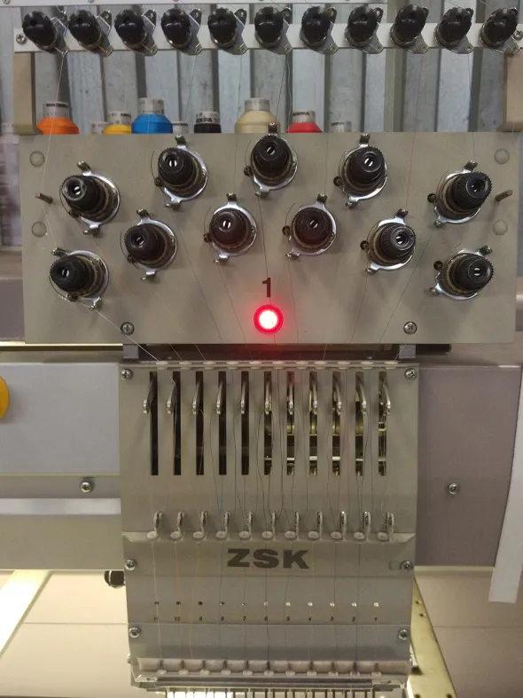 Ricamatrice zsk 8 teste