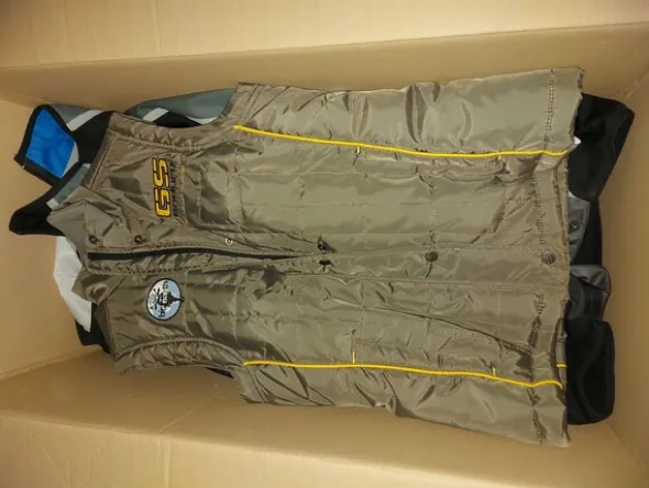 1#7011 Ricambi eabbigliamento permoto