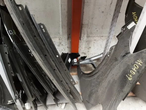 3#6270 Ricambi e accessori per autofficina