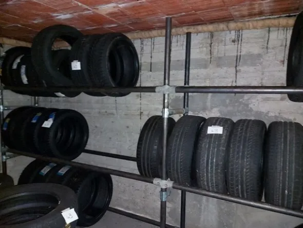 3#6270 Ricambi e accessori per autofficina
