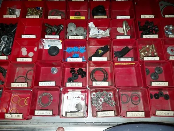 3#6270 Ricambi e accessori per autofficina