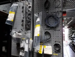 3#6270 Ricambi e accessori per autofficina