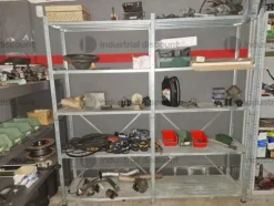 9#8861 Ricambi e attrezzature officina