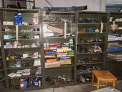 9#8861 Ricambi e attrezzature officina
