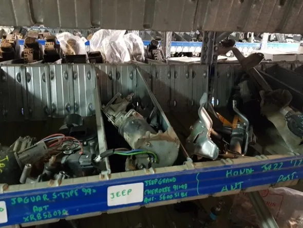 1#5679 Ricambi elettrici per auto