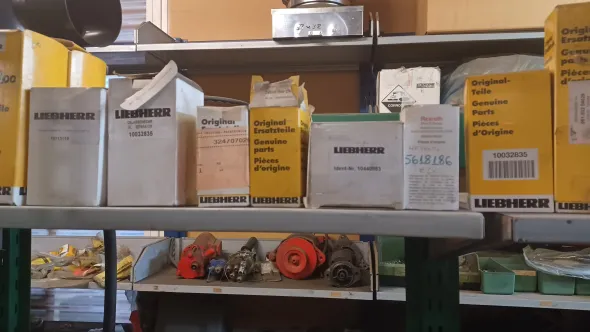 Ricambi nuovi e usati originali LIEBHERR