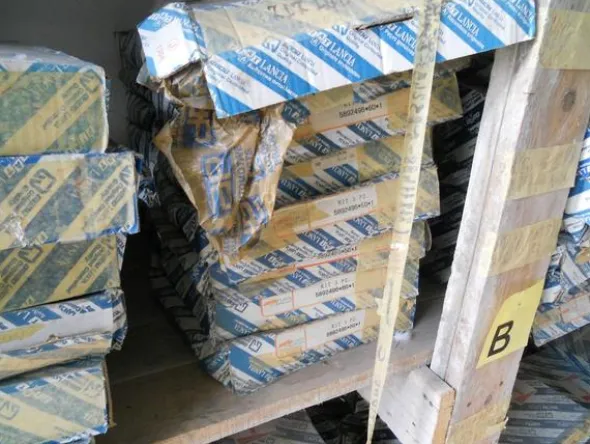 2#3820 Ricambi per autovettura per Fiat e MG rover