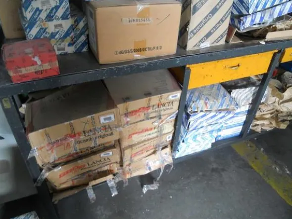 2#3820 Ricambi per autovettura per Fiat e MG rover