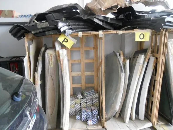 2#3820 Ricambi per autovettura per Fiat e MG rover