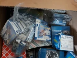 1#77080 Ricambi per autovetture e attrezzature ufficio
