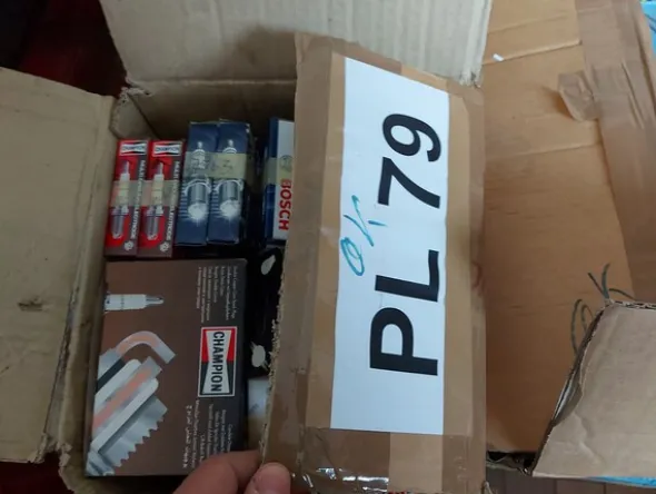 1#77080 Ricambi per autovetture e attrezzature ufficio