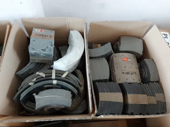1#77080 Ricambi per autovetture e attrezzature ufficio