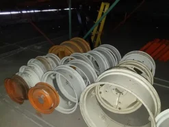 22#4637 Ricambi per trattori e mietitrebbie
