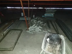 22#4637 Ricambi per trattori e mietitrebbie