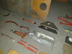 22#4637 Ricambi per trattori e mietitrebbie
