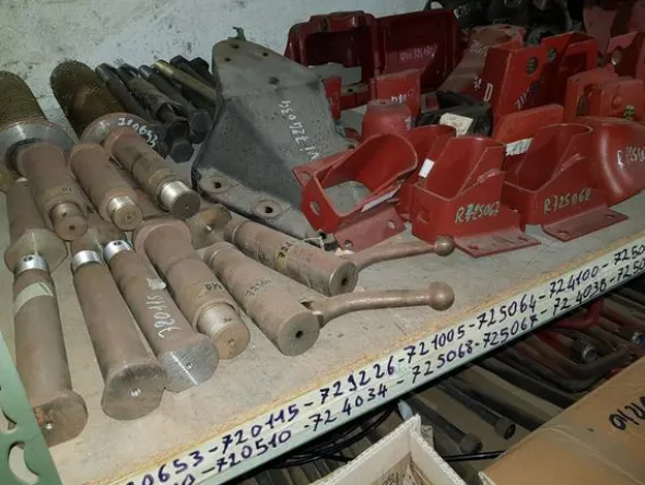 4#4591 Ricambi per veicoli industriali