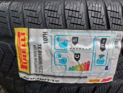 1#8013 Ricambi Volvo e attrezzature da officina