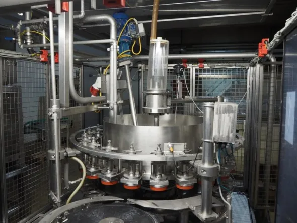Riempitrice FMC a vuoto per lattine e vasetti