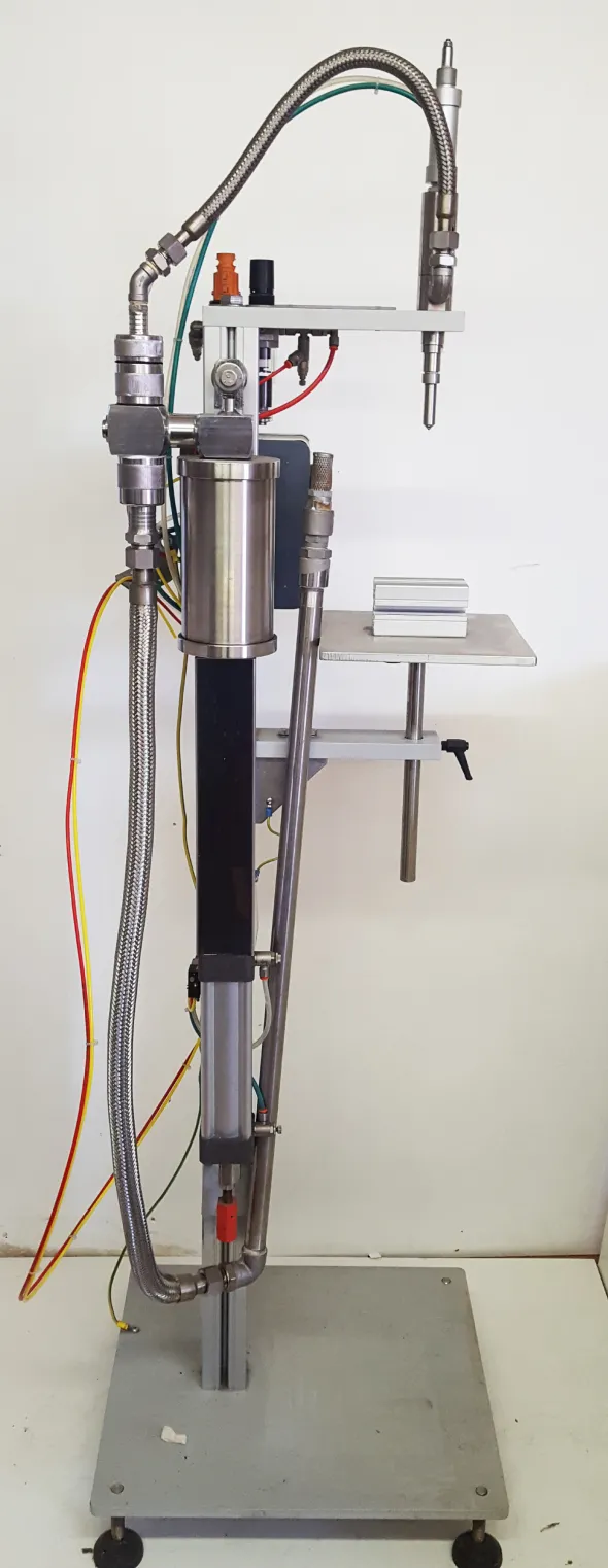 Riempitrice pneumatica liquidi e solventi ICI Marin
