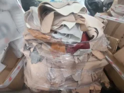 2#8463 Rimanenze di magazzino di tessuti, pellami e altri articoli per calzature