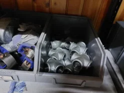 1#10082 Rimanenze di magazzino tubi e pezzi speciali per idraulica e gas
