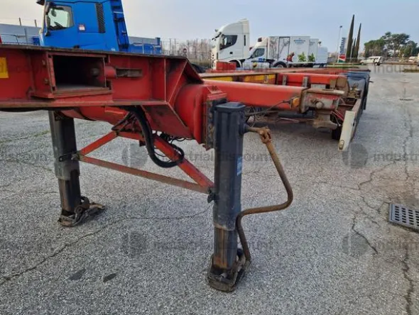 12#9064 Rimorchio porta container allungabile marca OMT