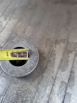 RIVETTATRICE MACCHINA USATA