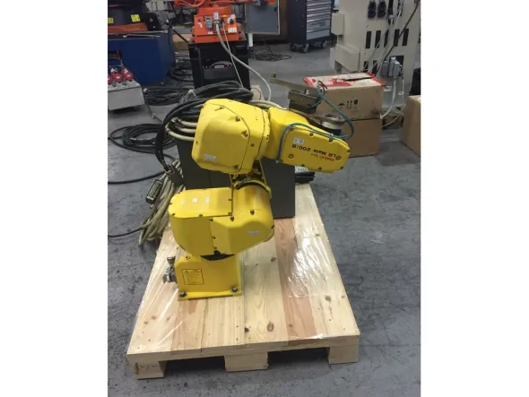 ROBOT FANUC LR MATE 200iB