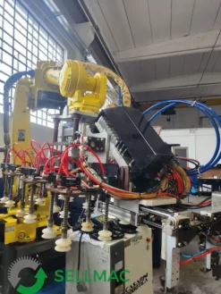 ROBOT MANIPOLATORE CON BRACCIO A VENTOSA