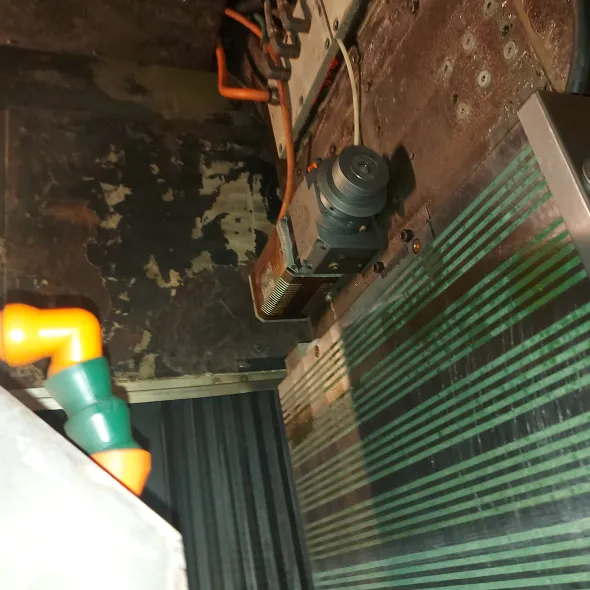 Rosa linear steel