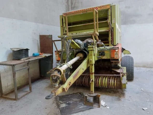 228#8002 Rotopressa Wolagri