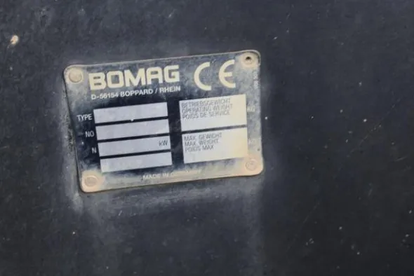 37#3918 Rullo Bomag