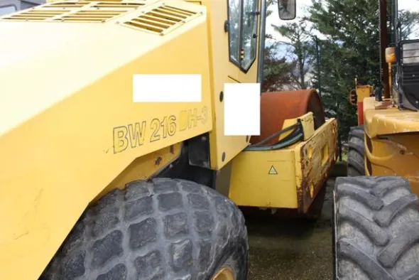 37#3918 Rullo Bomag