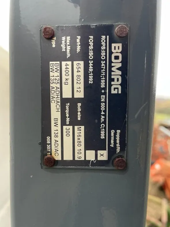 1#8052 Rullo compressore Bomag e forca in ferro